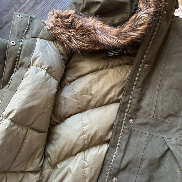 NorthFace forest green parka - Picture 2 of 7
